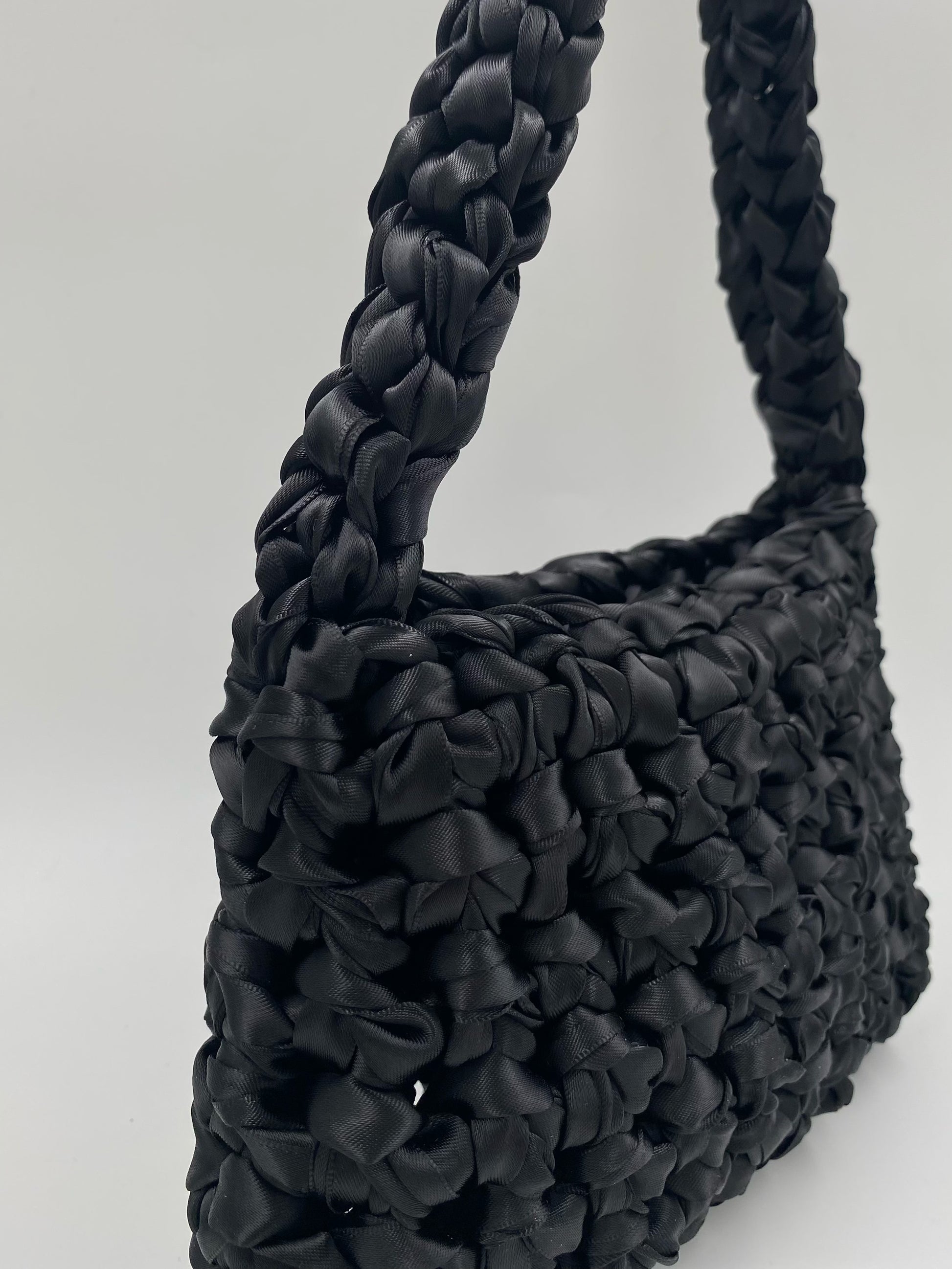 Classic Auri - Black Truffle